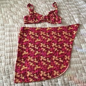 Vtg Sunset Separates Floral Bikini Top and Sarong Set - 36DD